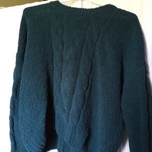 Cable knit sweater (medium)